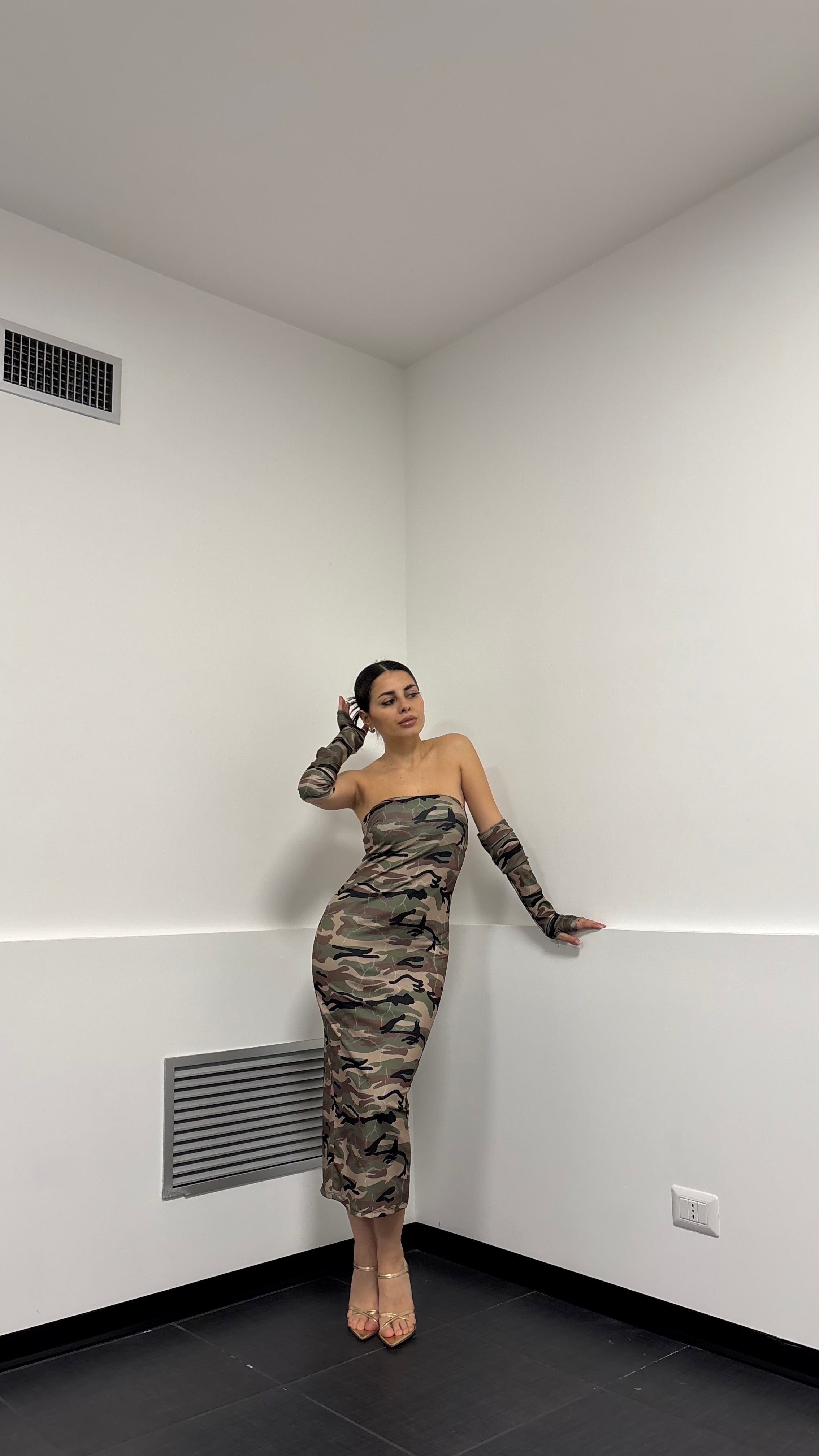 Dress con manicotti