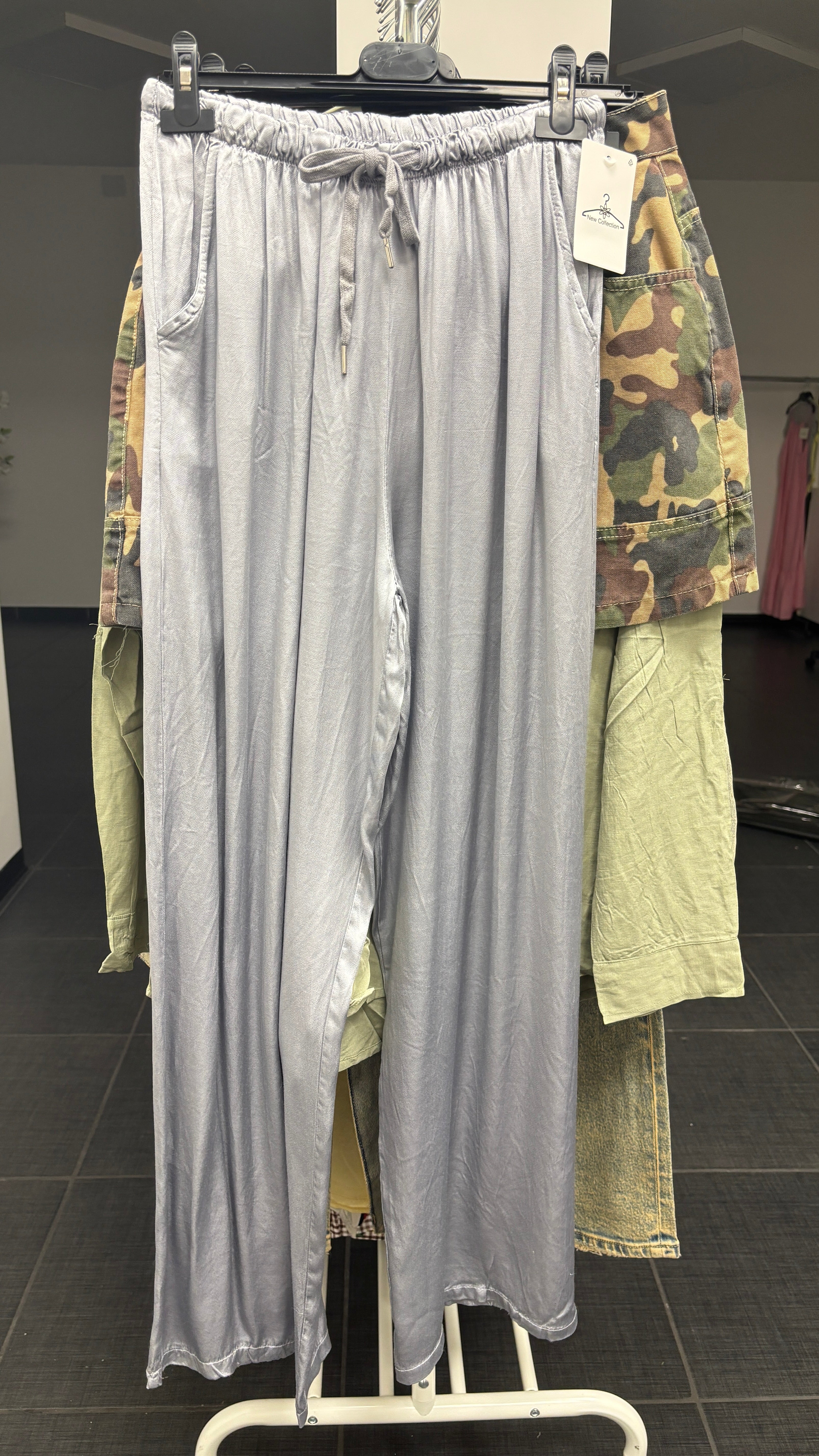 Pantaloni satin